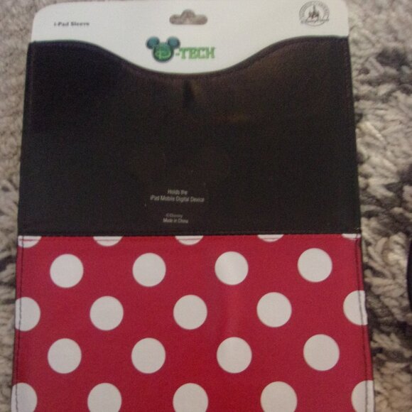 Disney Parks I-pad sleeve Minnie Mouse New - Picture 1 of 2